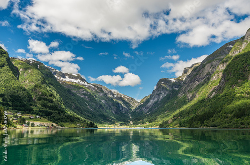 Vetlefjorden in Norwegen photo