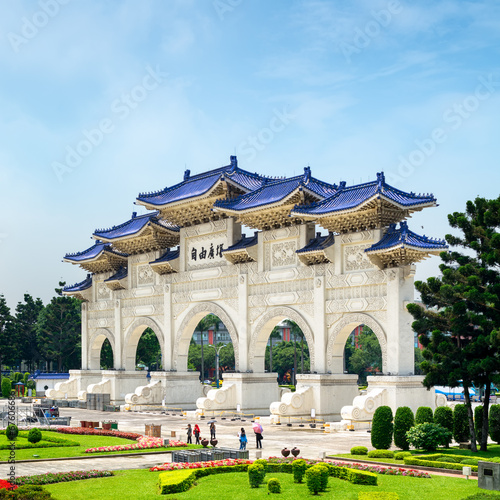 National Chiang Kai-shek Memorial, Taipei - Taiwan © fazon