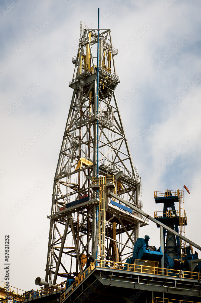 Cargo crane and ship