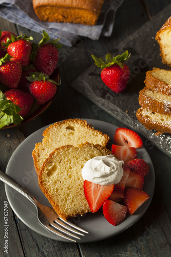 Homemade Pound Cake with Strawberries