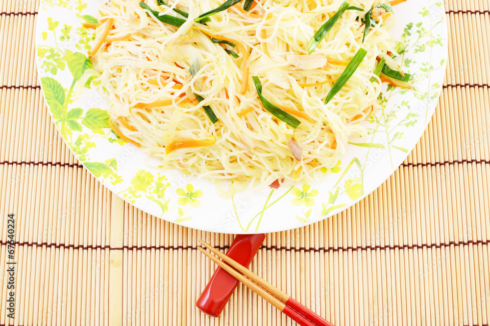美味しそうなそうめんチャンプルー 美味しそうなそうめんチャンプルー