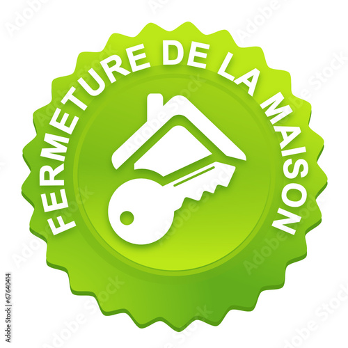 fermeture de la maison sur bouton web denté vert