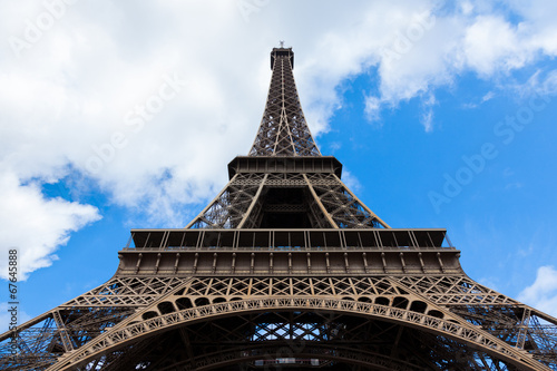 The eiffel tower in Paris - France " Tour Eiffel " © Samuel B.