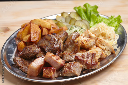 meat with cabbage and potatoes © fox17
