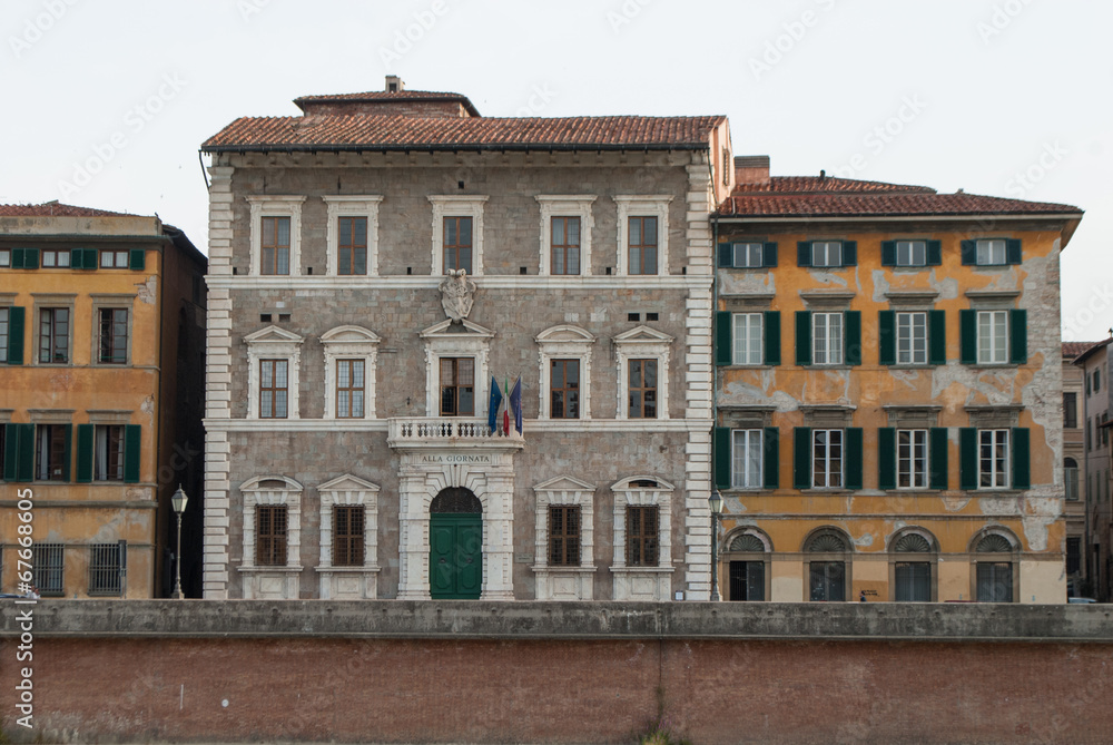 Veduta dei Lungarno Pacinotti di Pisa, Italia