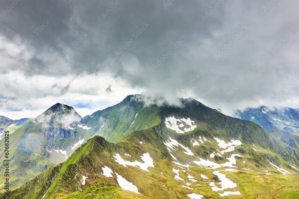 Obraz premium Beautiful summer landscape from Fagaras mountains