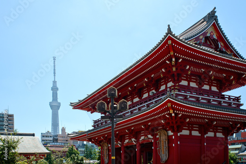 Wallpaper Mural 浅草寺と東京スカイツリー Torontodigital.ca