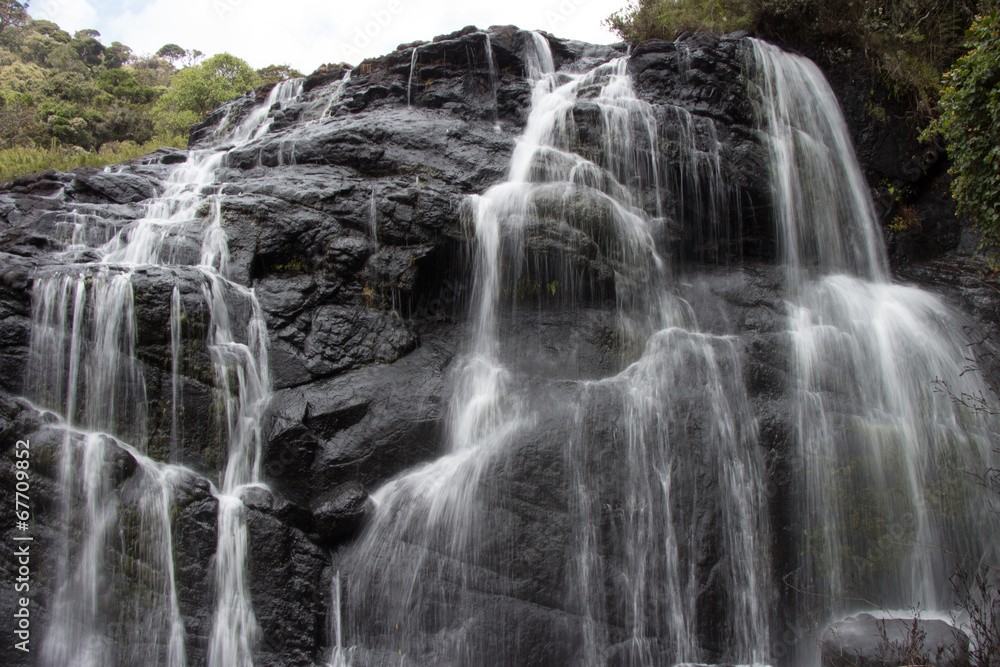 Naklejka premium Waterfall, Horton Plains National Park, Sri Lanka