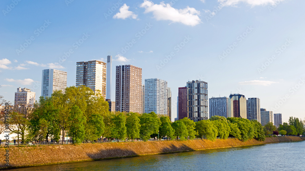 Naklejka premium modernes Quartier in Paris