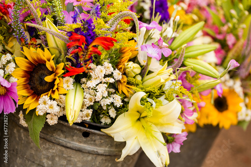 Fototapeta Naklejka Na Ścianę i Meble -  Fresh flowers