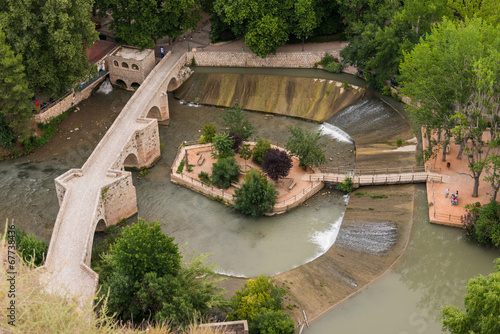 Azud y Puente En El Río Júcar. Alcalá Del Júcar. España