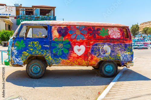 Obraz na płótnie Hippie-Bus from the Hippie Festival in Matala, Greece.