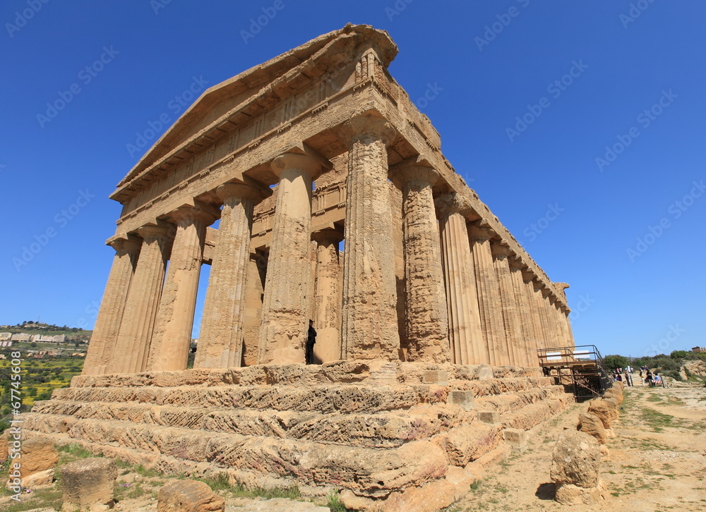 Obraz premium ancient Agrigento temple, Southern Italy