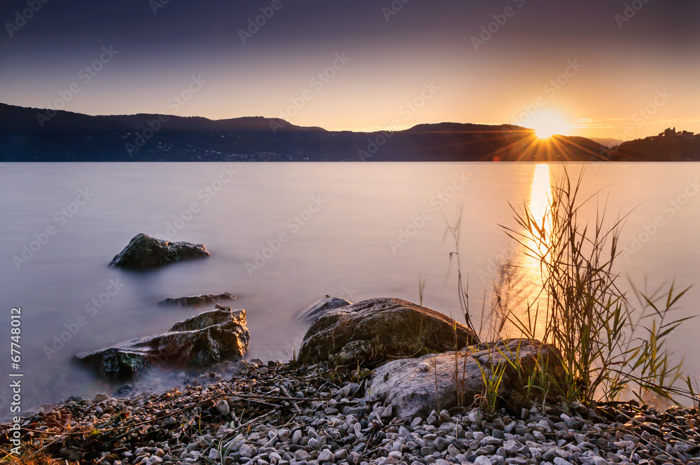 Fototapeta Zmierzch nad jeziorem Aix les Bains