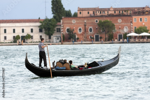 Venetian Gondolier © Kacpura