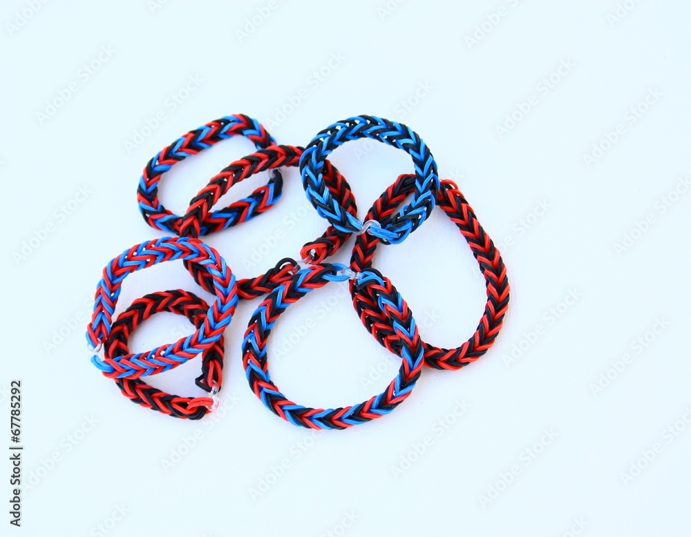 bracelets colorés élastique,isolé fond blanc Stock Photo | Adobe Stock