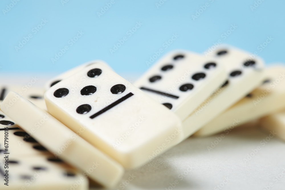 domino pieces