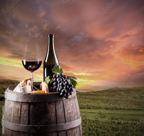Fototapeta Naklejka Na Ścianę i Meble -  Wine in vineyard