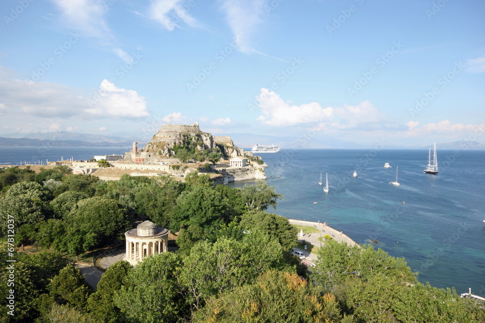 Fototapeta premium castle old fort and rotunda in Corfu a Greek island in blue Mediterranean sea 