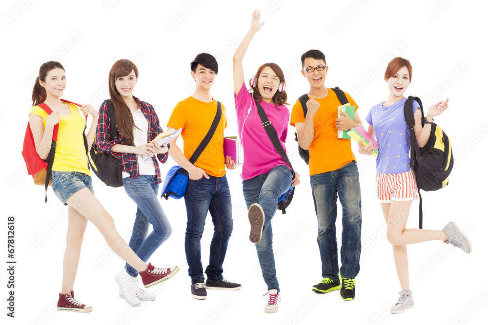 Obraz premium happy young students standing a row