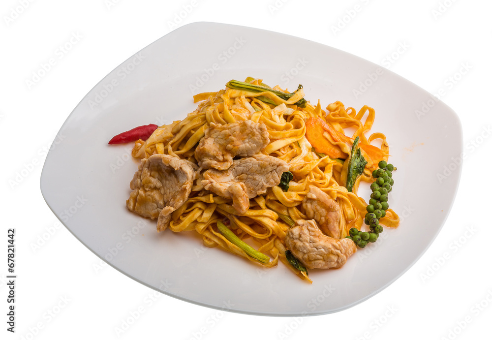 Fried noodles with pork