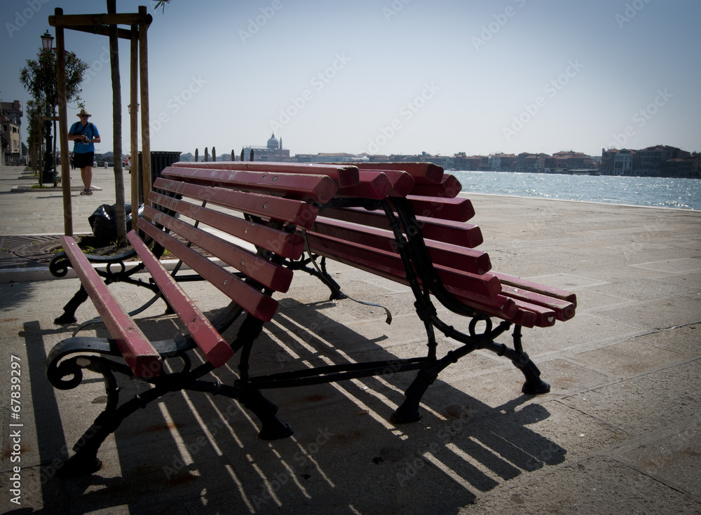 panchine in riva
