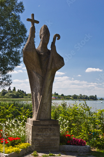 Sankt Pirmin-Statue am Bodensee photo