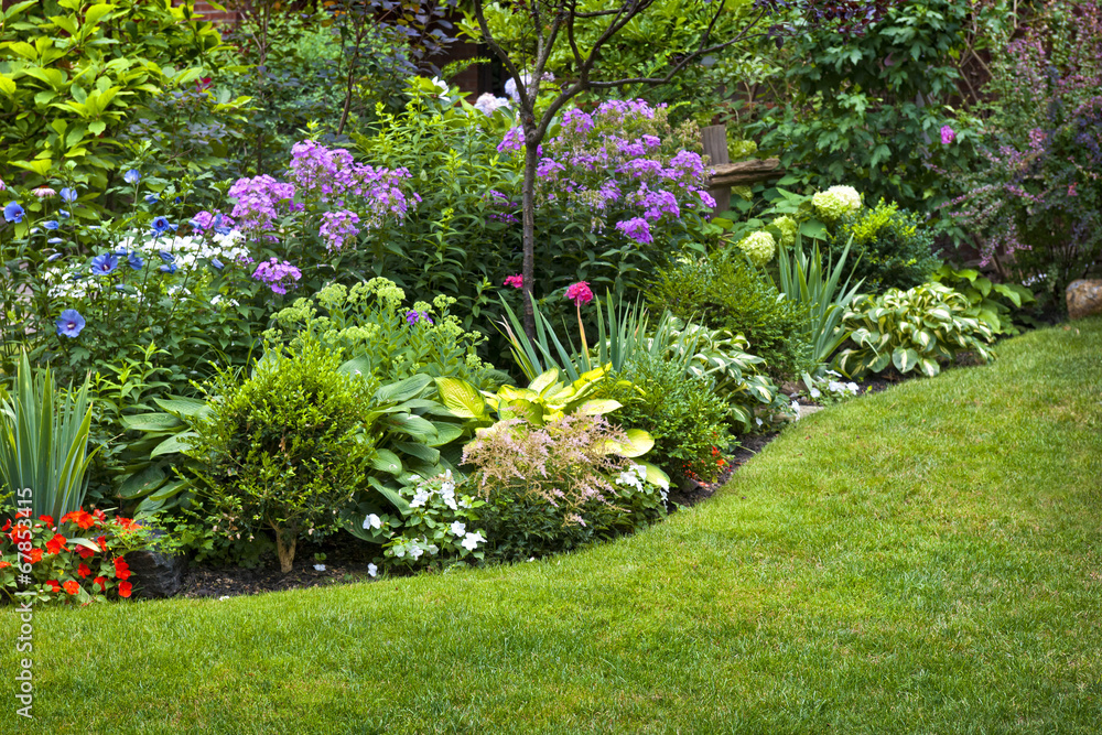 Obraz premium Ogród i kwiaty