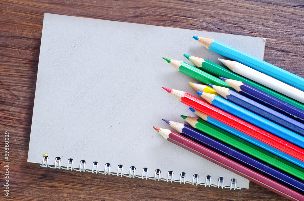 Obraz premium pencils with note