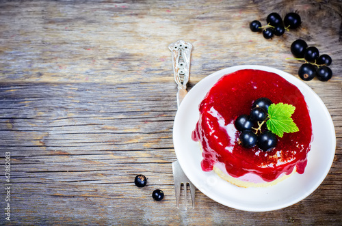 souffle cake with black currant