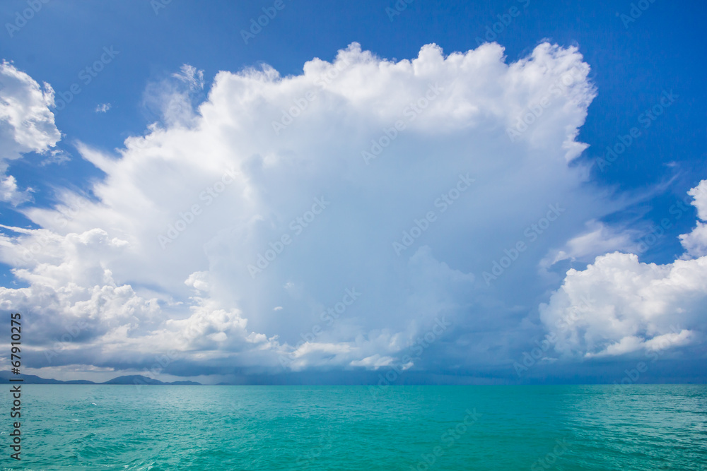 Fototapeta premium Cloud sky sea blue