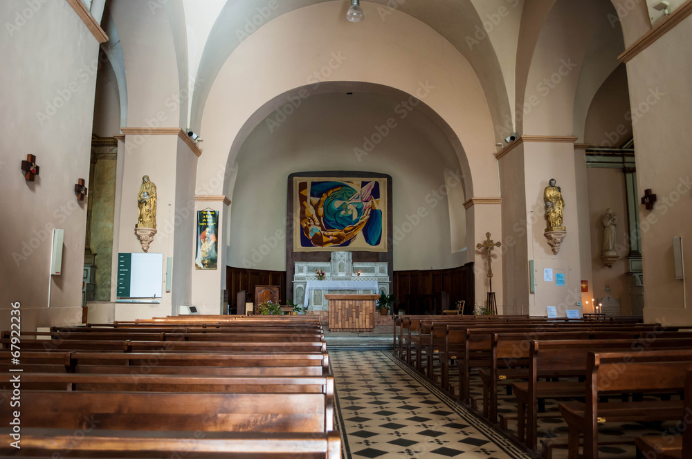 Vogüé, l'église.