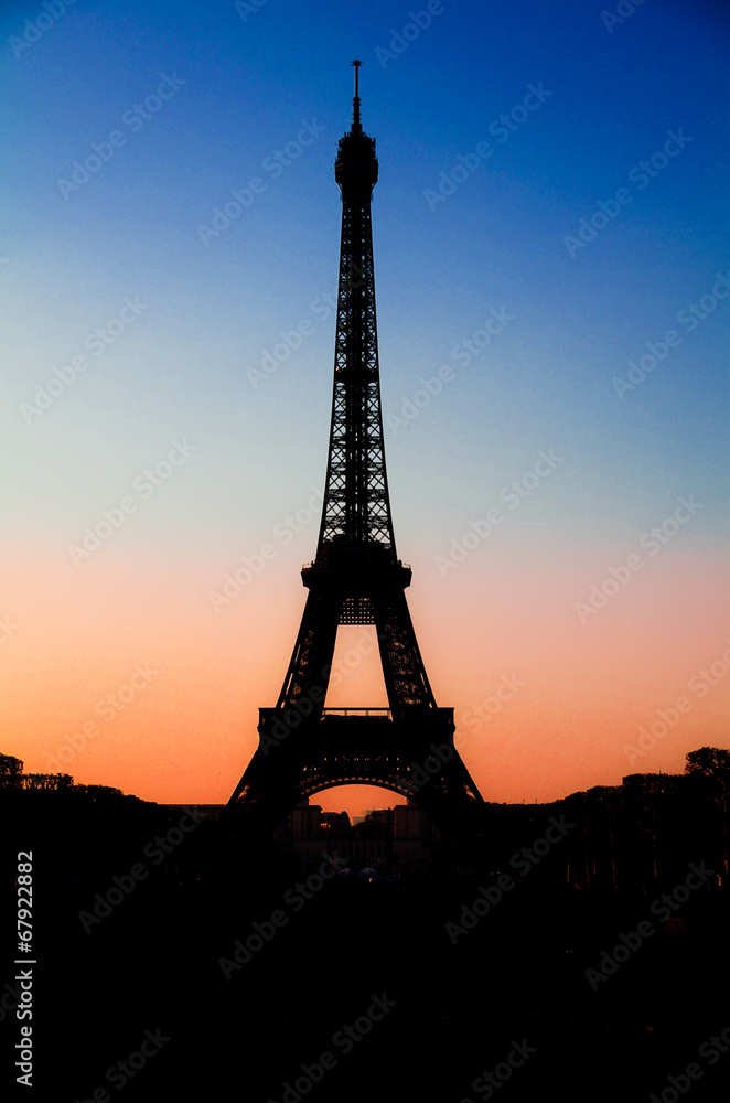 silhouette of eiffel tower
