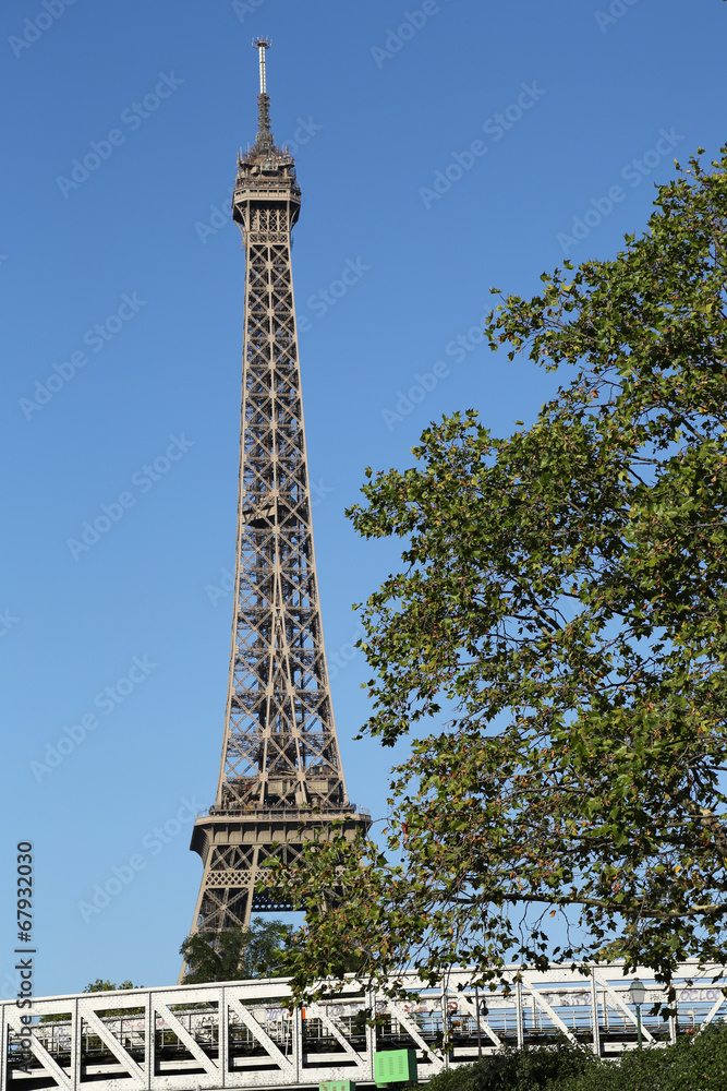 Eiffel Tower - 09