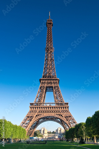 Eiffel Tower, Paris © travelwitness