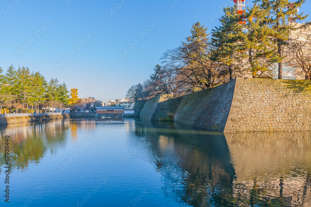 福井城跡の復元された御廊下橋