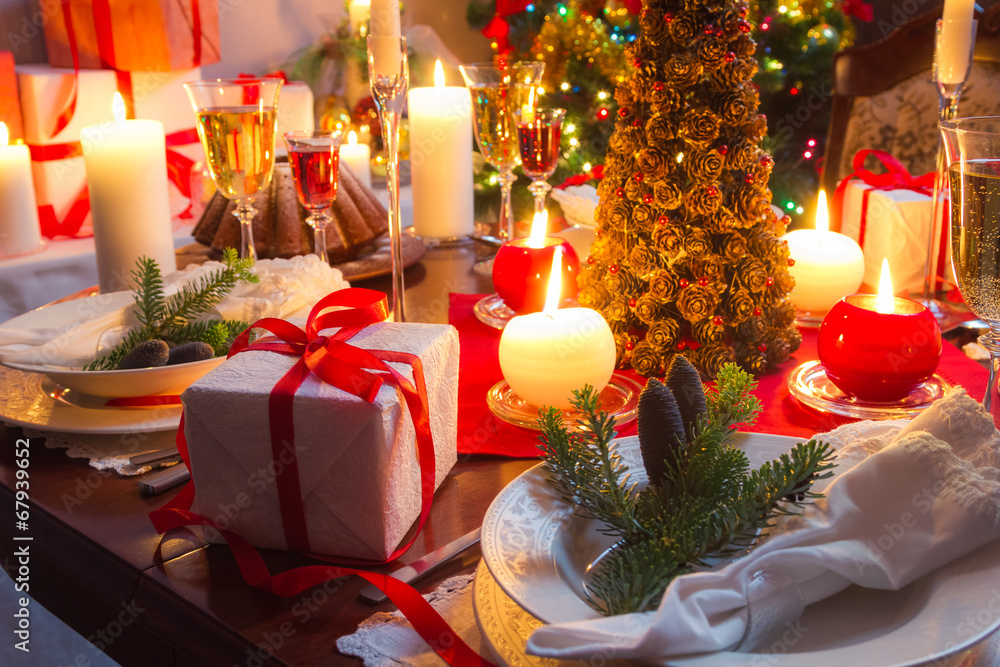 It is time for Christmas Eve It is time for Christmas Eve