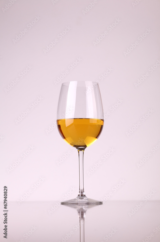 Glass of white wine Glass of white wine