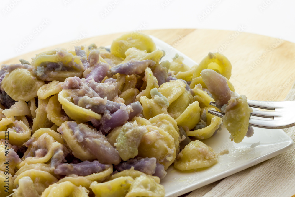 Orecchiette pasta with purple cauliflower