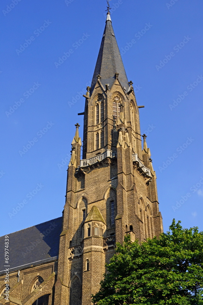 St. Johann- Baptist Kirche in KREFELD St. Johann- Baptist Kirche in KREFELD
