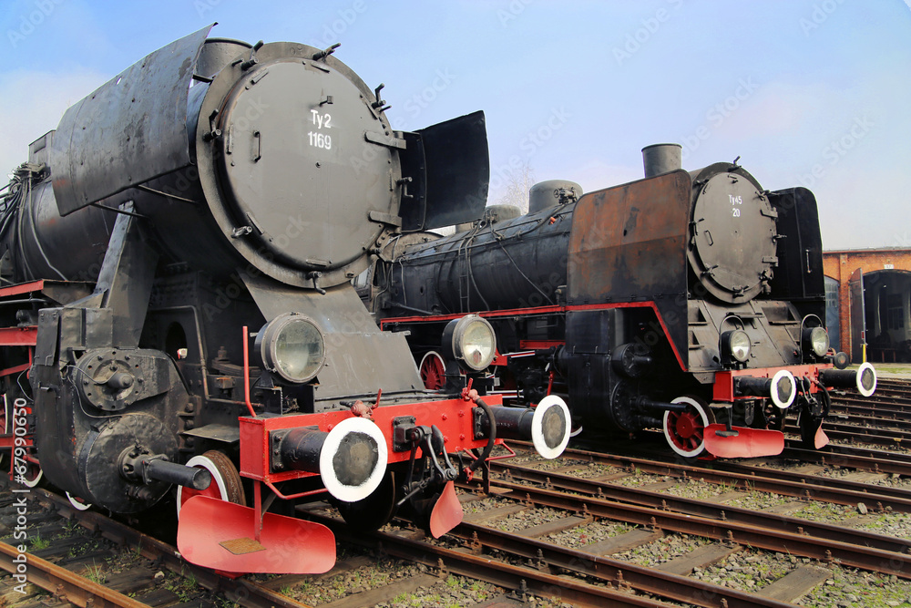 Picture of the black antique locomotives