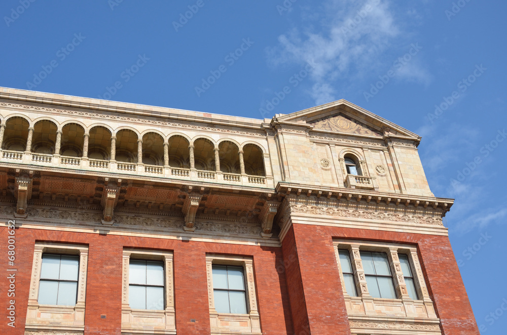 End of victoria and albert museum