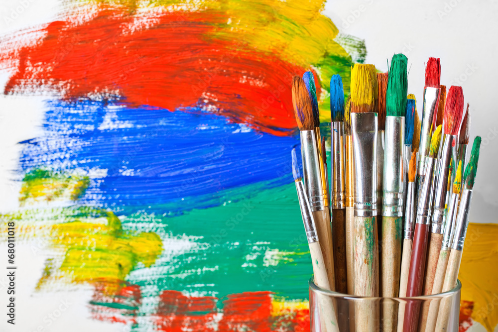 Obraz premium Paints and brushes