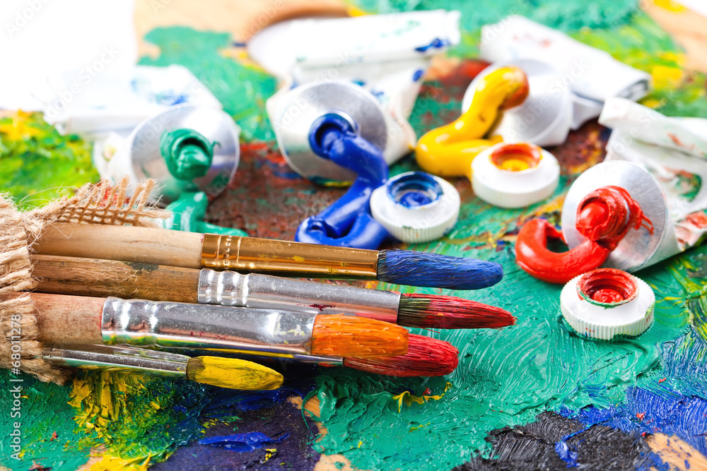 Fototapeta premium Paints and brushes