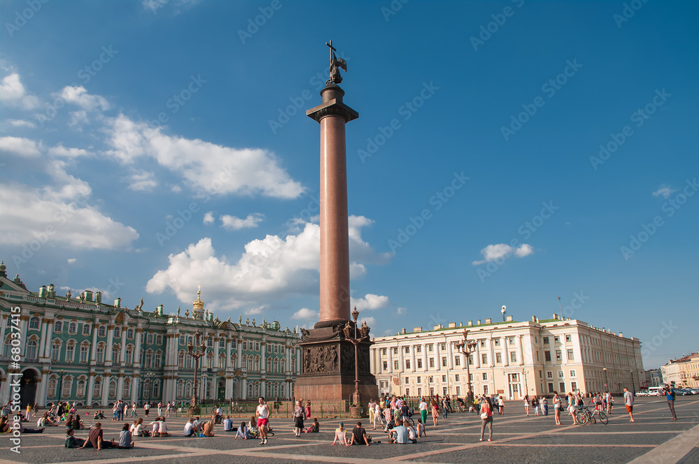 Alexander's Column at Dvortsovaya square in Saint Petersburg, Ru