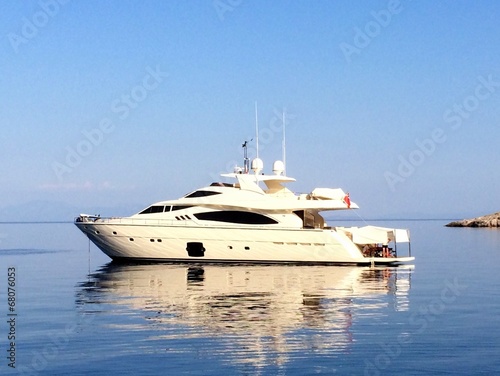 Luxus Yacht am Meer