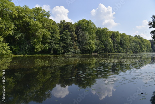 Le Grand Canal au parc du château d'Enghien