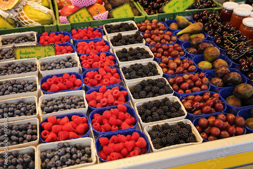 fruits d'été sur marché