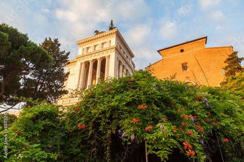 Vittoriano und Santa Maria in Aracoeli in Rom photo