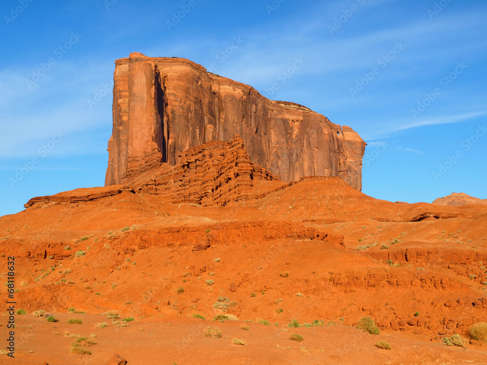 Elephant Butte in Monument Valley Elephant Butte in Monument Valley
